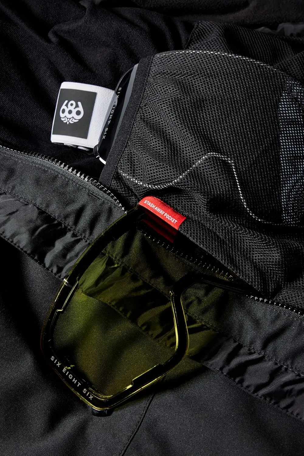 686 Men's Gore-TEX Core Jacket - Nylon Fabric Shell - Water & Weather Resistant