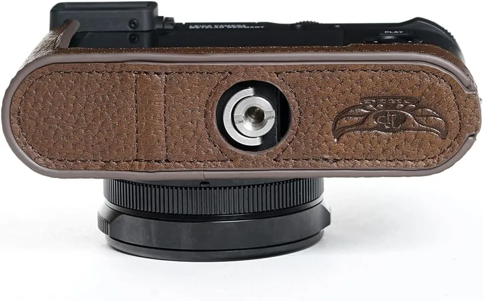 D-Lux 8 Camera Case, Handmade Genuine Real Leather Half Camera Case Bag Cover for Leica D-Lux 8 Camera Bottom Opening Version   Hand Strap (Coffee)