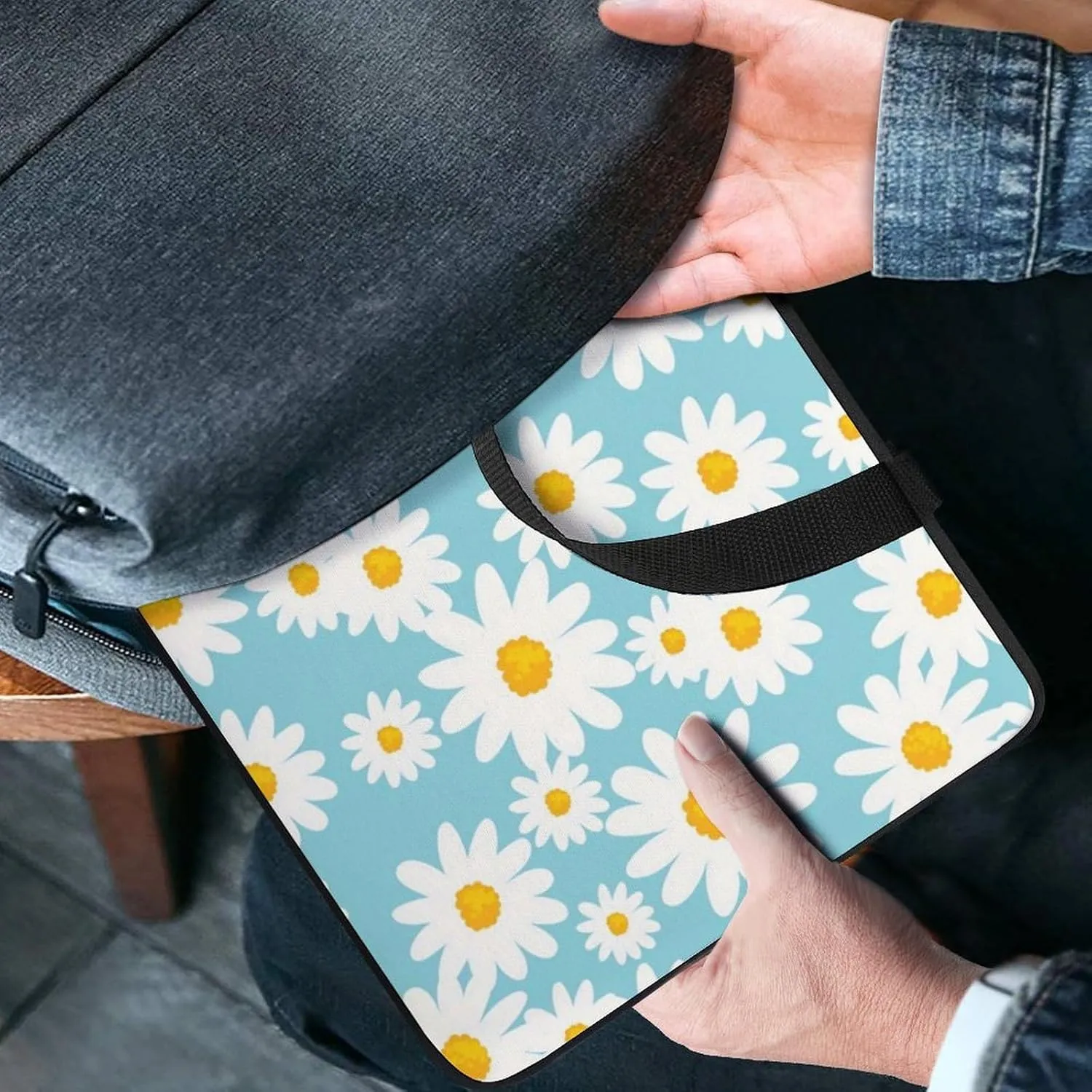 Daisy Flower Blue Laptop Bag Waterproof Dustproof Crack Proof Large Capacity