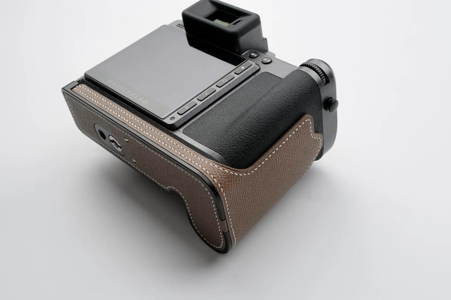 Handmade Genuine Leather Camera Half Case for Hasselblad X2D - Top Layer Cowhide Body   Metal Base Plate   Hand Shank 3-in-1 Design (Etoupe)