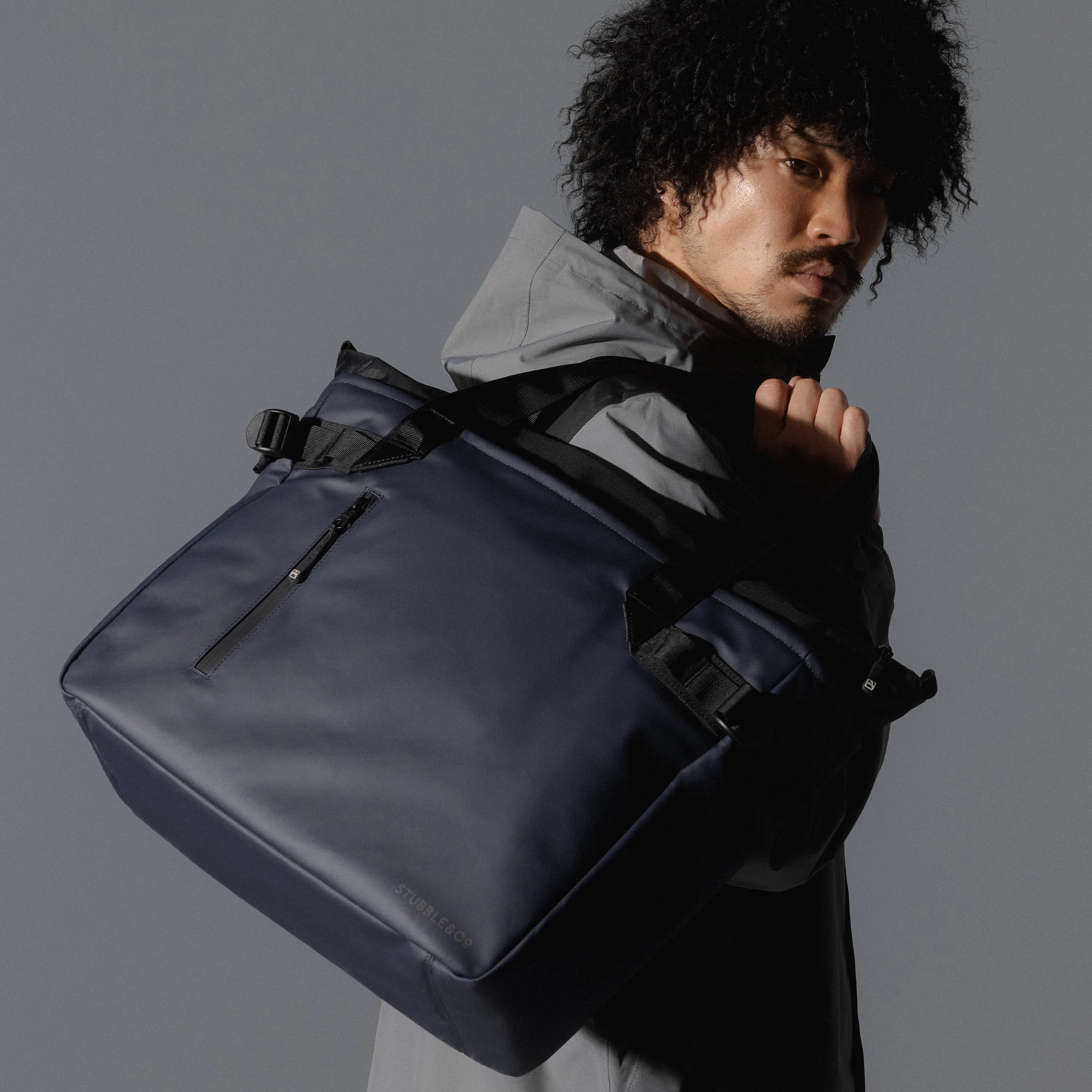 Laptop Tote 20L