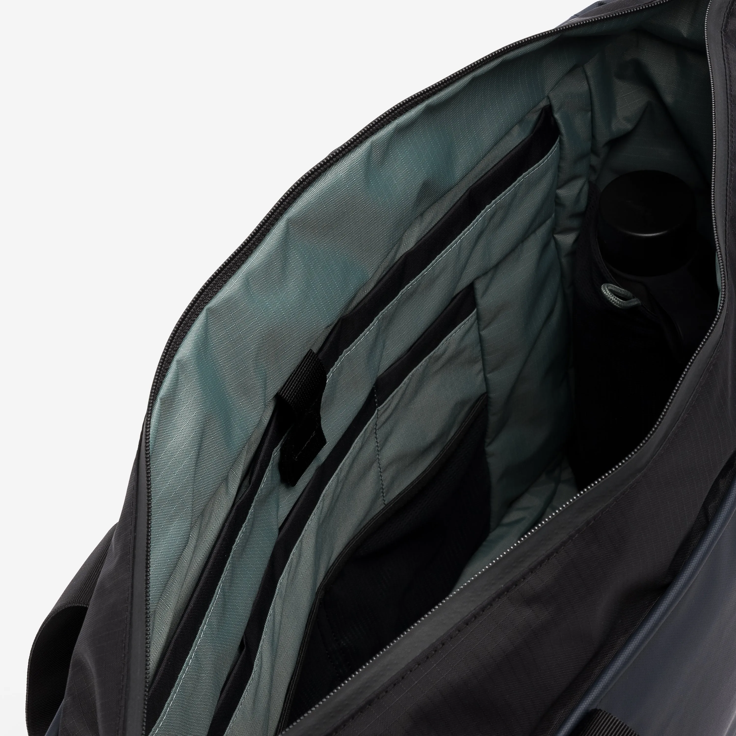 Laptop Tote 20L