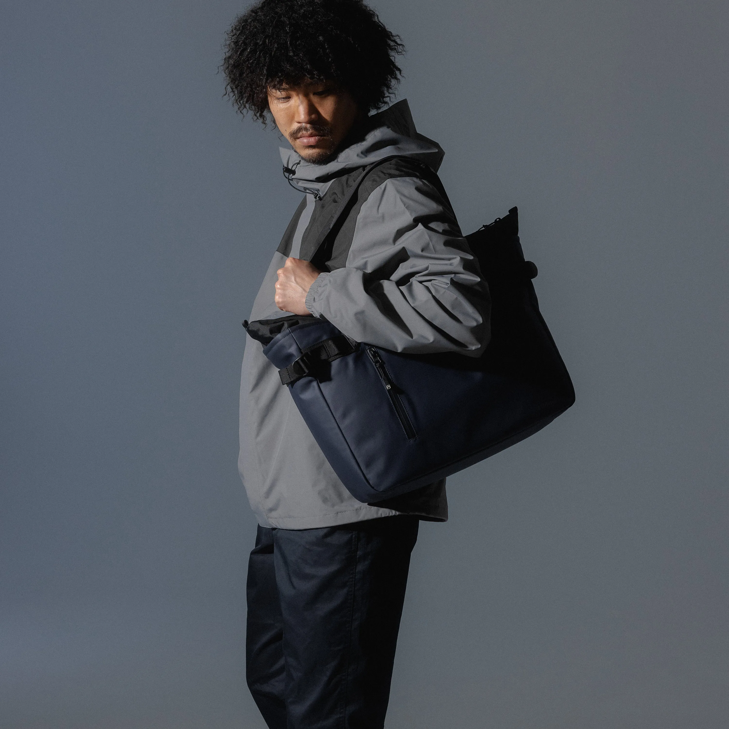 Laptop Tote 20L