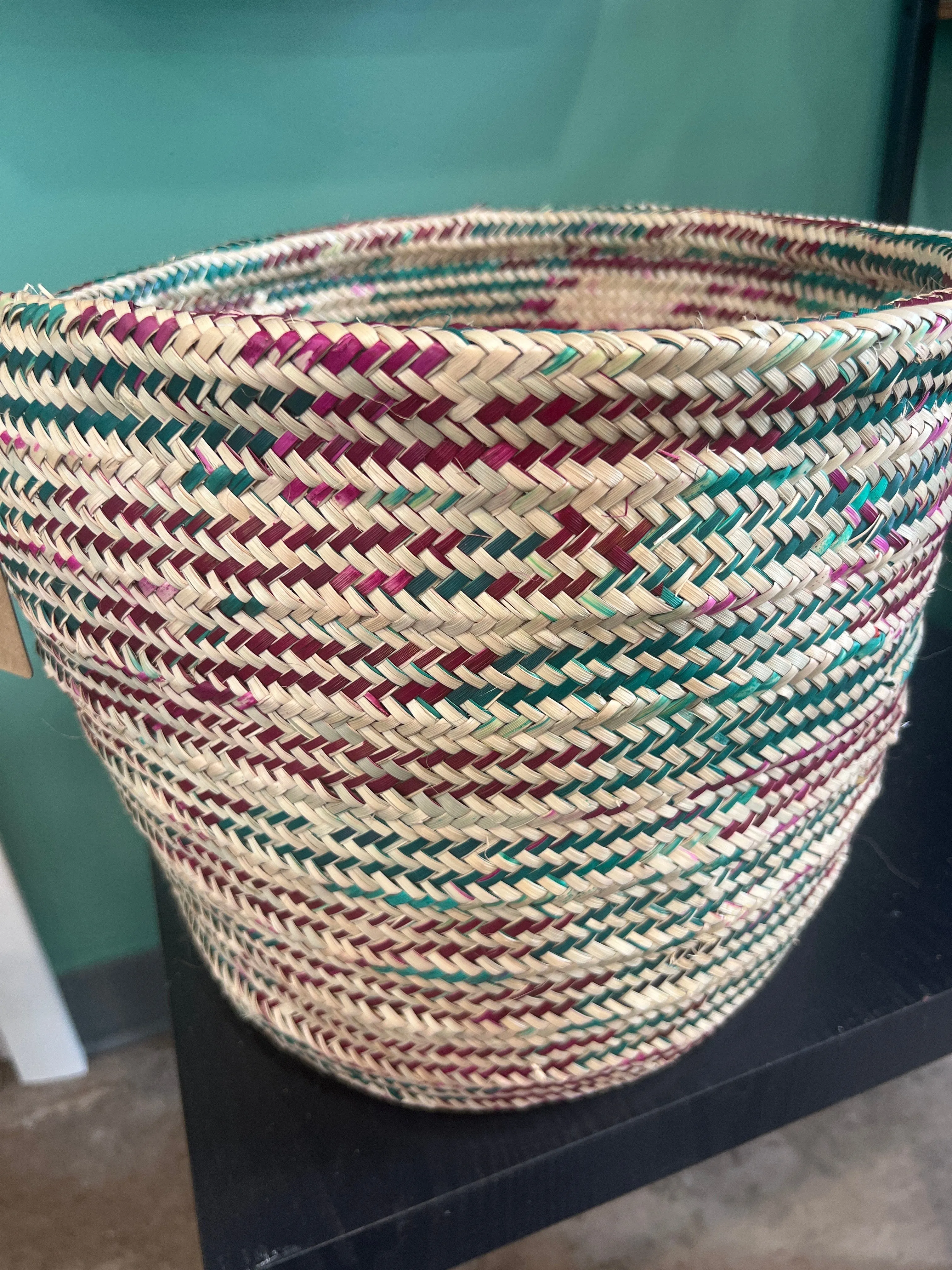 Large Palm shopping/laundry baskets
