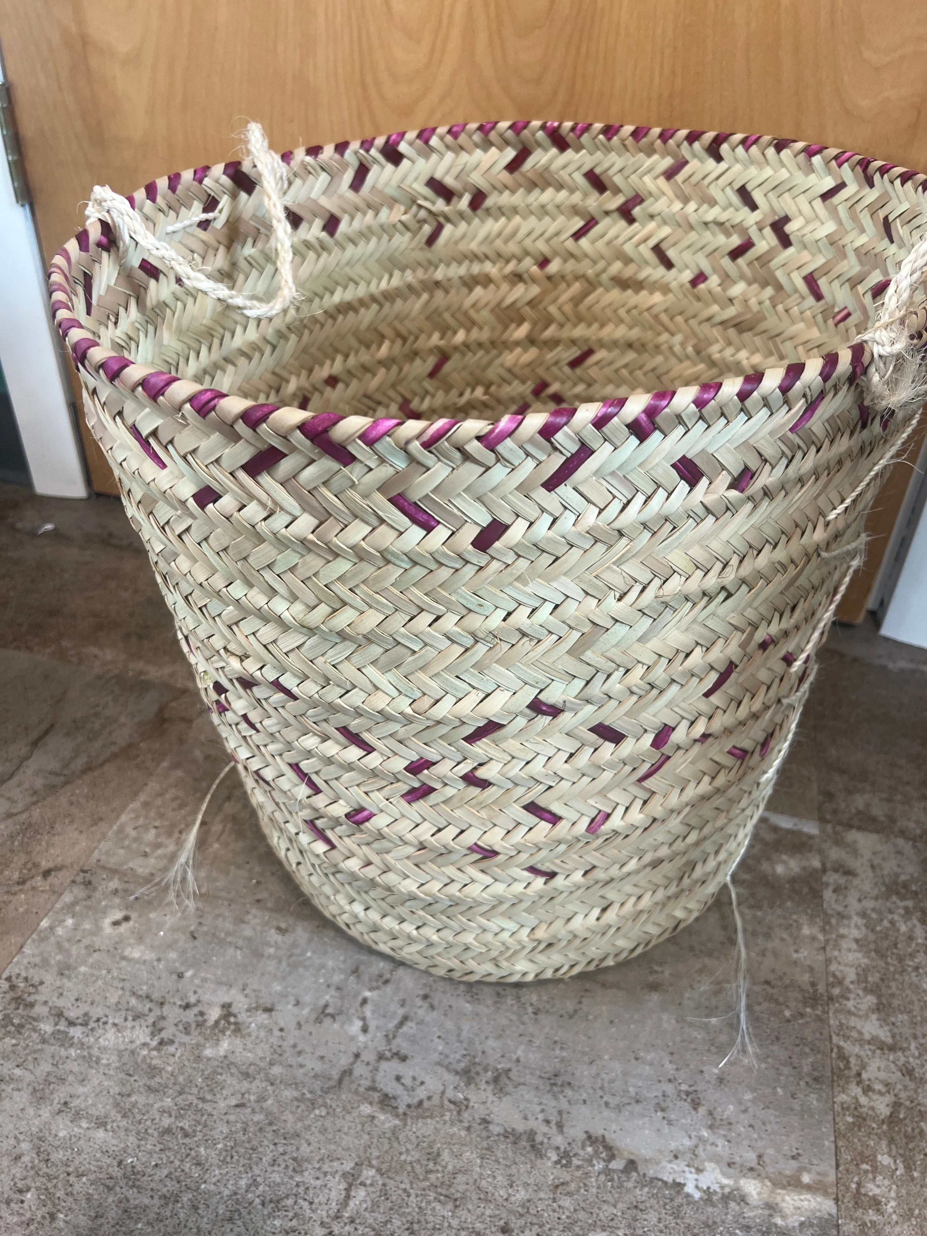 Large Palm shopping/laundry baskets