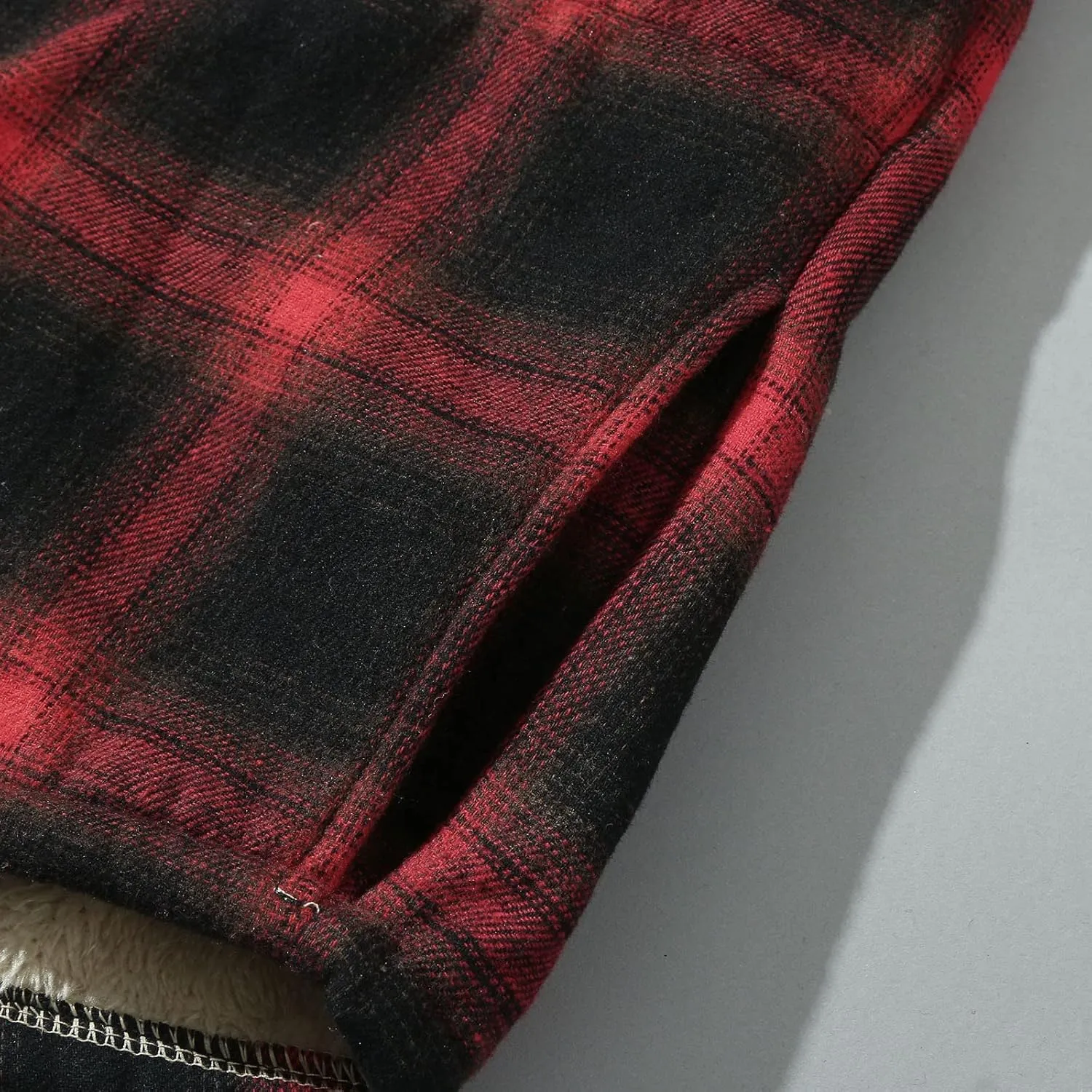 Men's Sherpa Flannel Shirt Jacket Pocket Hooded Loose Coat Plus Velvet Shirt Mens Vintage Plaid Shirts Hoodie Jackets
