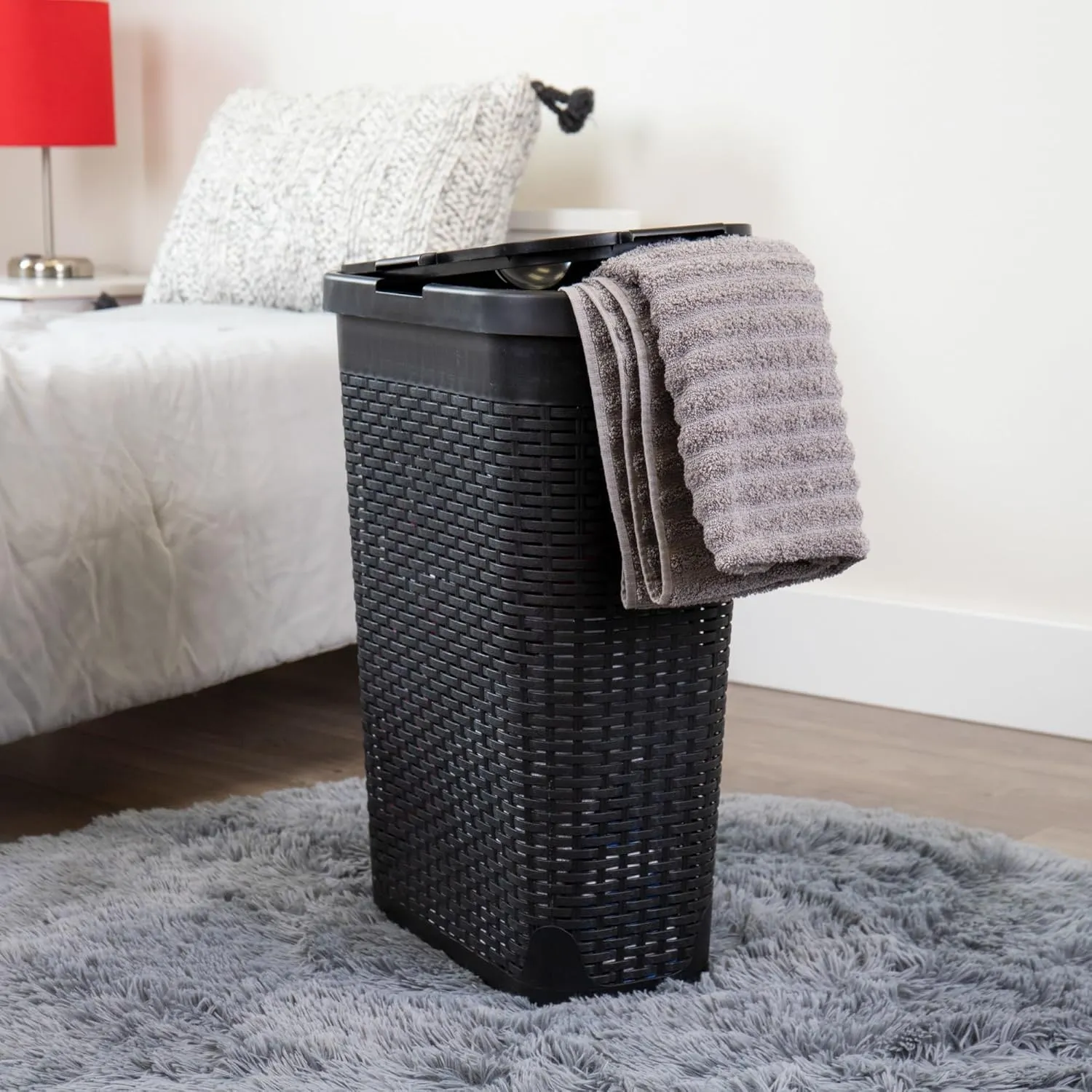 Mind Reader 40L Slim Laundry Hamper, Clothes Basket, Lid, Wicker Design, Plastic, 18"L x 10.4"W x 23.5"H, Black