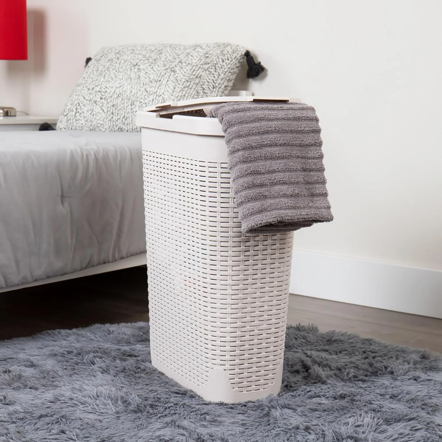 Mind Reader 40L Slim Laundry Hamper, Clothes Basket, Lid, Wicker Design, Plastic, 18"L x 10.4"W x 23.5"H, Ivory