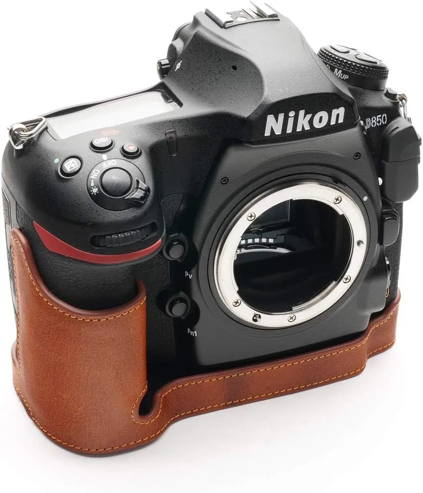 Nikon D850 Camera Case, BolinUS Handmade Genuine Real Leather Half Camera Case Bag Cover for Nikon D850 Camera Bottom Opening Version   Hand Strap (LavaBrown)