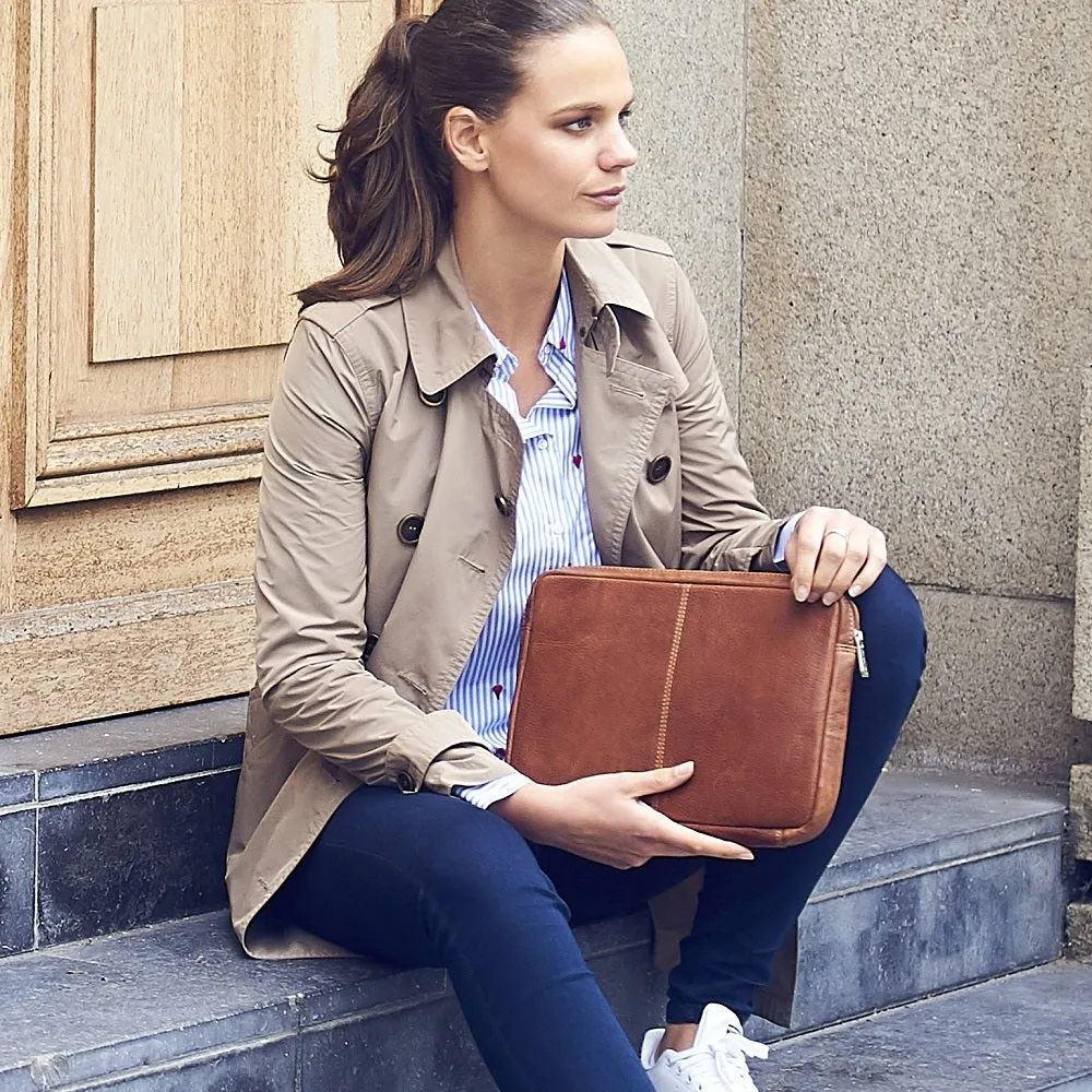 Plevier Polanco laptop sleeve 12 inch cognac