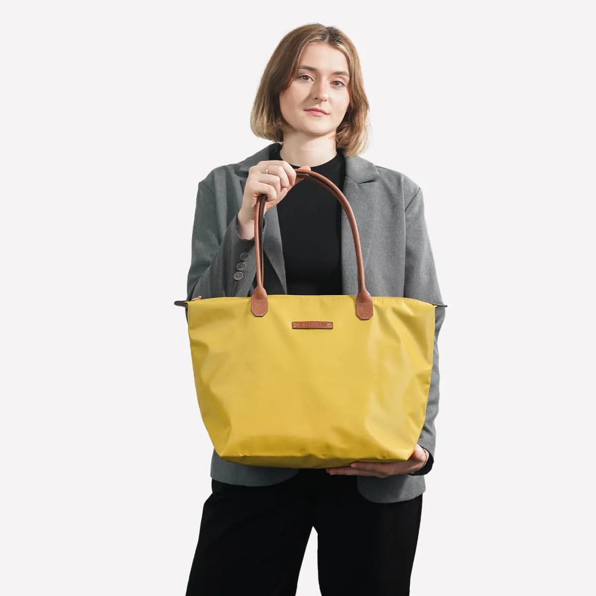 Waterproof Nylon Tote bag for Women Lightweight Designer Handbag with Zipper Stylish and Durable Purse
