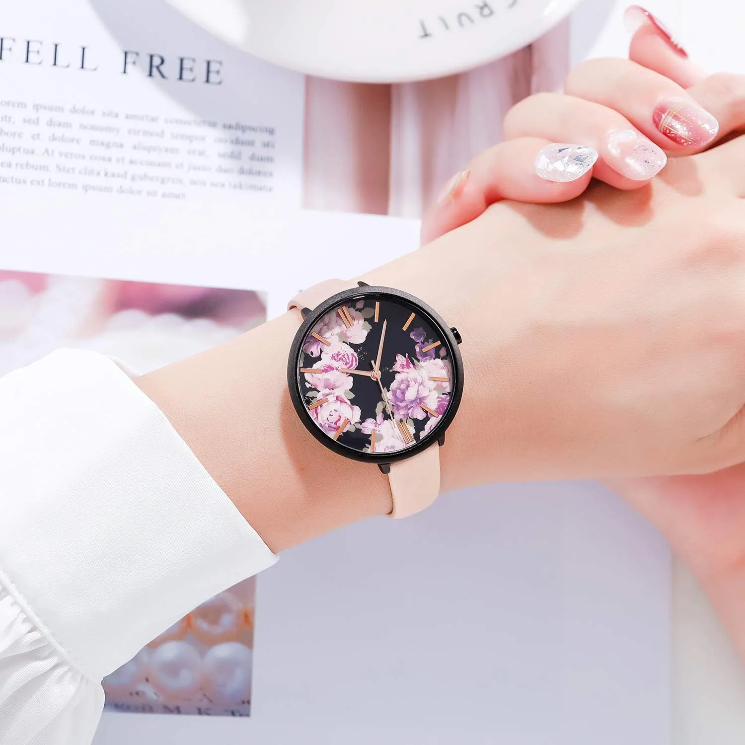 Women's Watches Leather Band Luxury Quartz Watches Waterproof Fashion Creative Wristwatch for Women Ladies