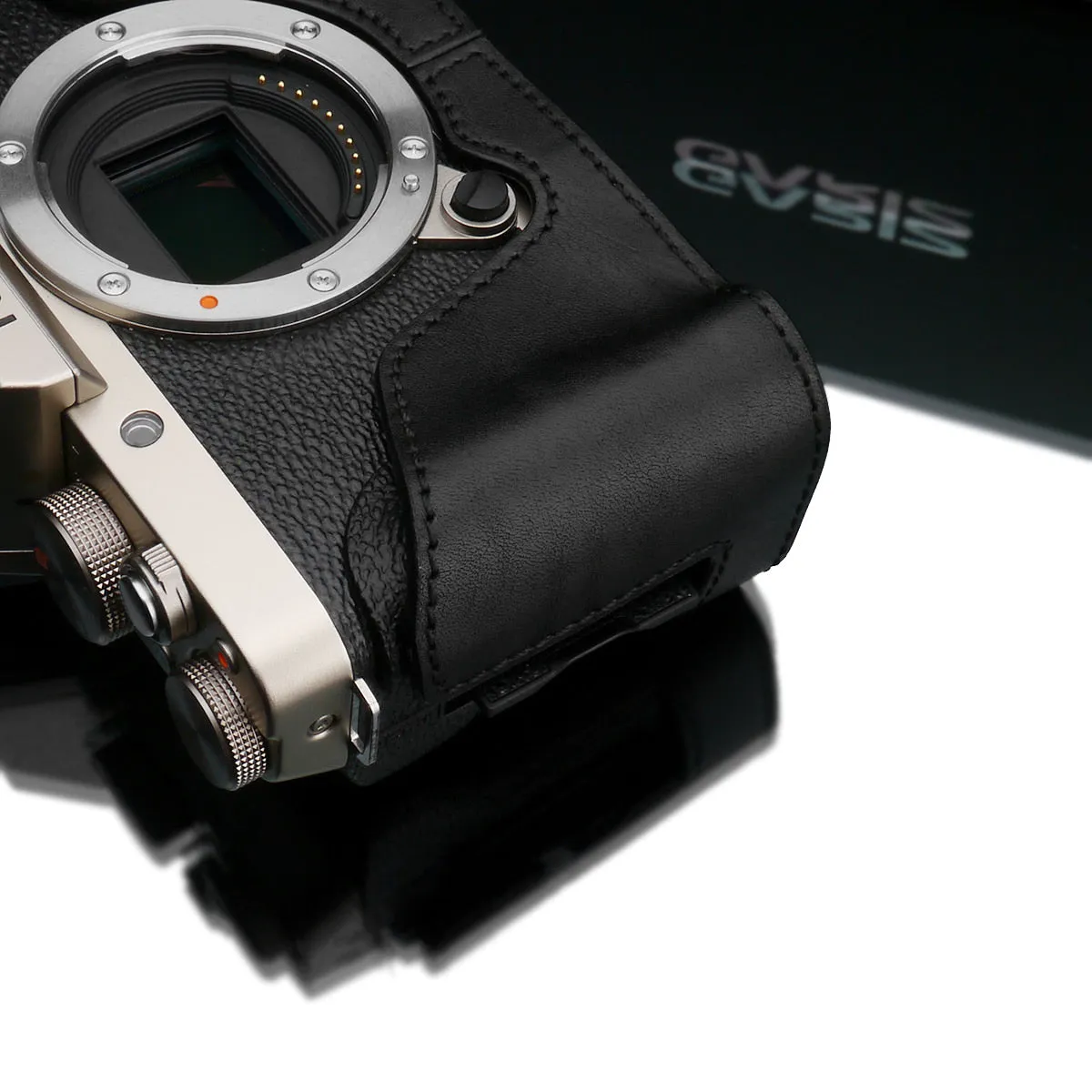 XS-CHXT100BK Leather Black Camera Half Case w/ Capfix for Fujifilm X-T100